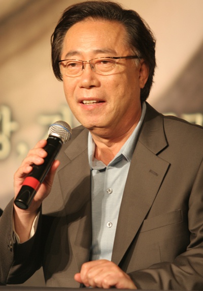邊希峰 Hie-bong Byeon