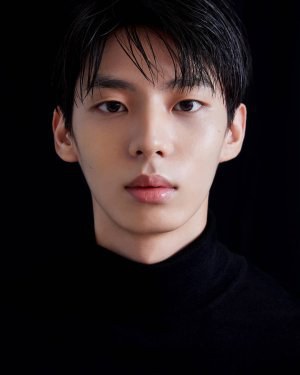 金敔真 Eo-jin Kim