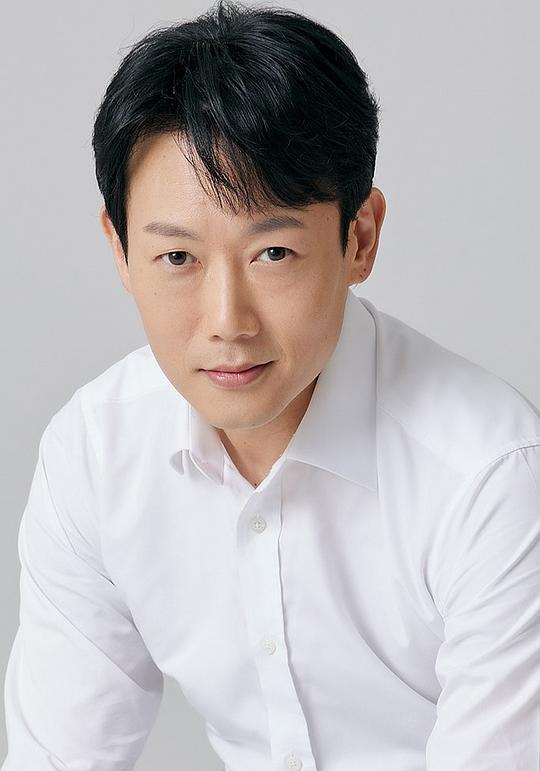 李河尼 Ha-neui Lee