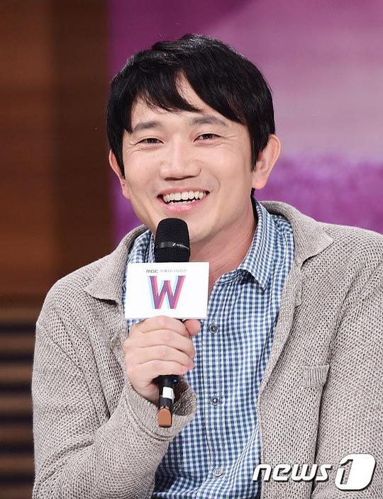 鄭大允 Dae Yoon Jung