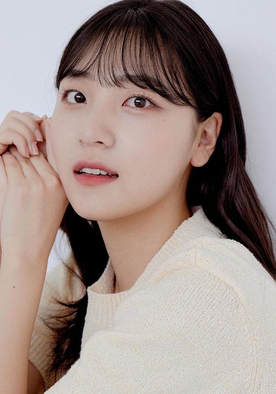 金賢瑞 Kim Hyun Seo