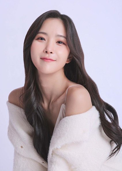 趙賢榮 Hyun-young Cho