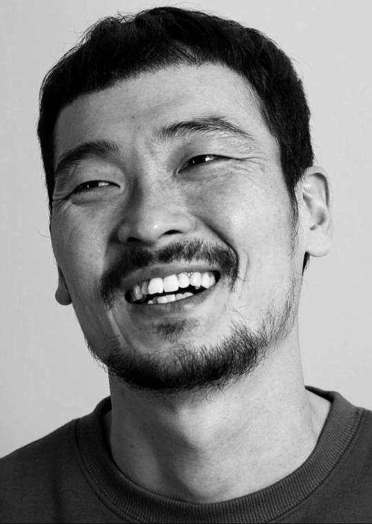 韓東熙 Dong-Hee Han