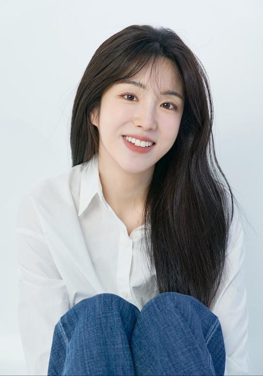 裴津銳 Bae Jin-ye