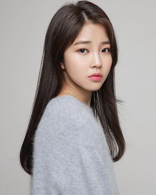 金藝恩 Ye-eun Kim