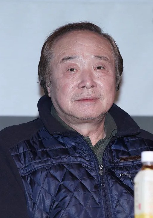 文昌吉 Chang-kil Moon