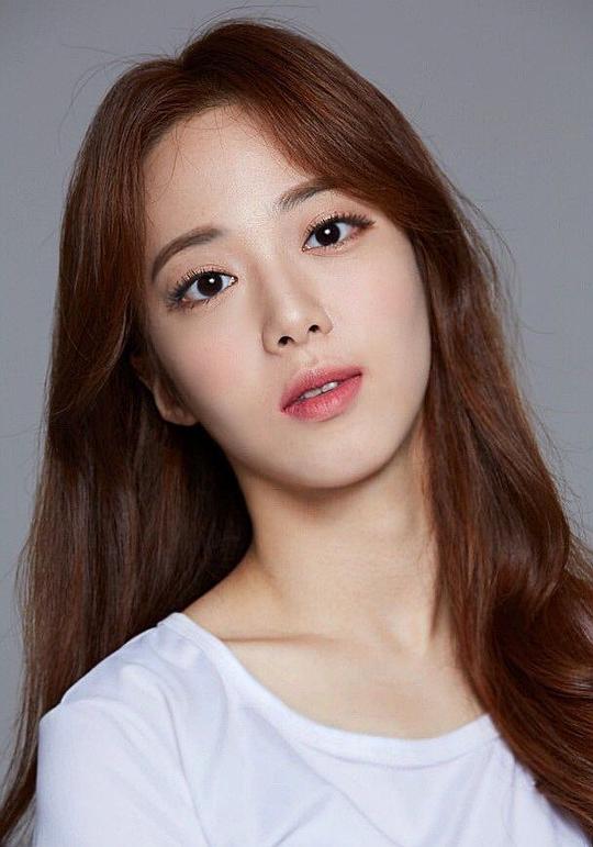 鄭賢智 Jung Hyun Ji