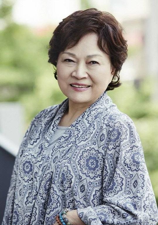 金容琳 Yong-rim Kim