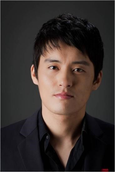 崔載雄 Jae-woong Choi