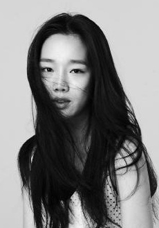 鄭妍周 Yeon-joo Jung