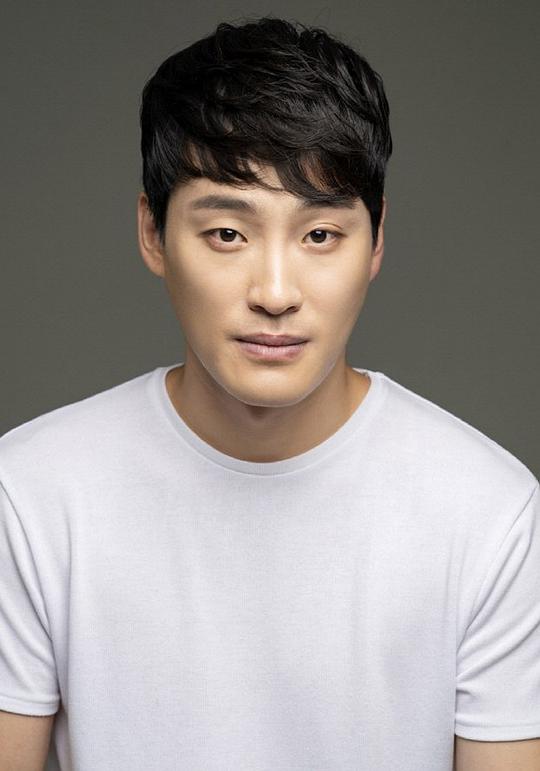 韓圭源 Kyu-won Han