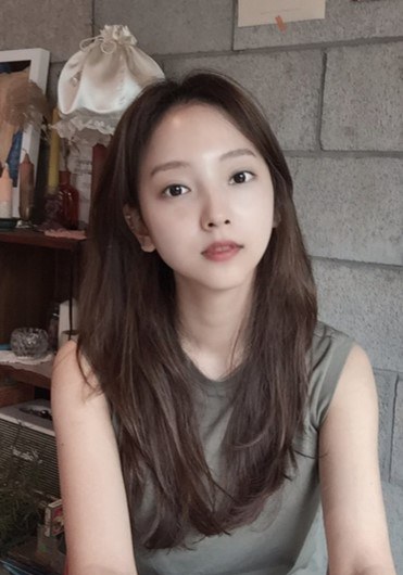 李蔚藍 Pureum Lee