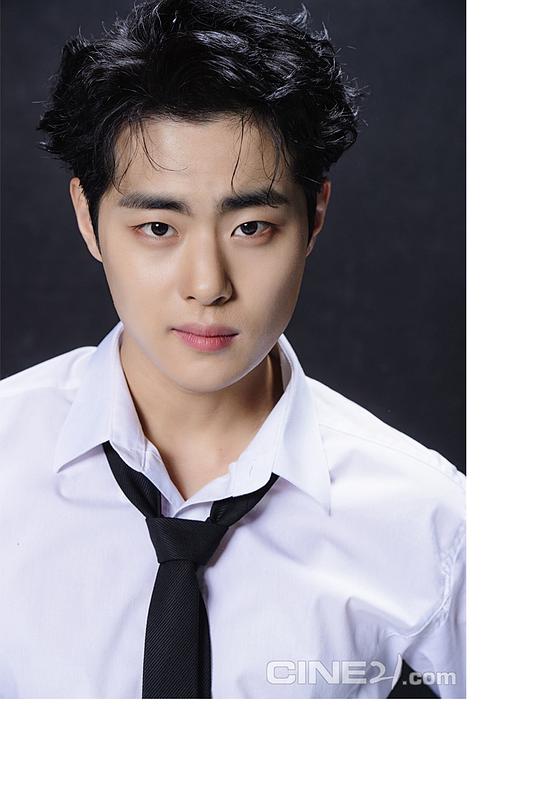 趙炳奎 Byeong-gyu Jo