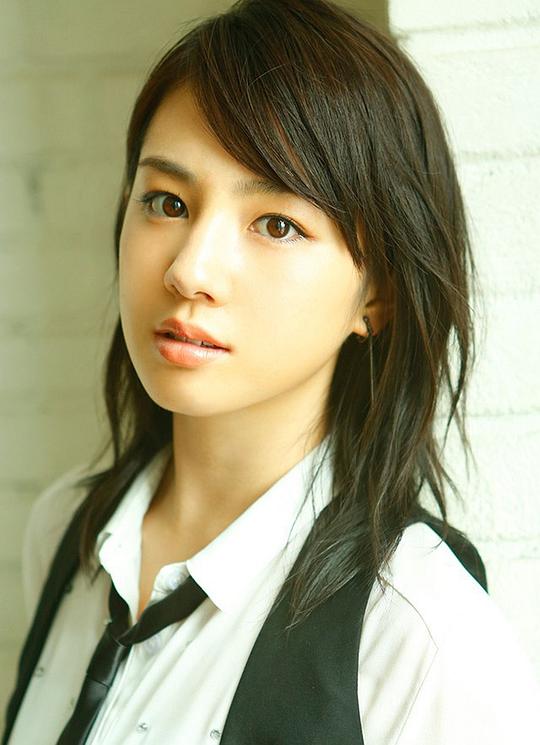 宮內瞳 Hitomi Miyauchi