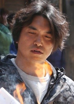 金成龍 Kim Sung-Yong