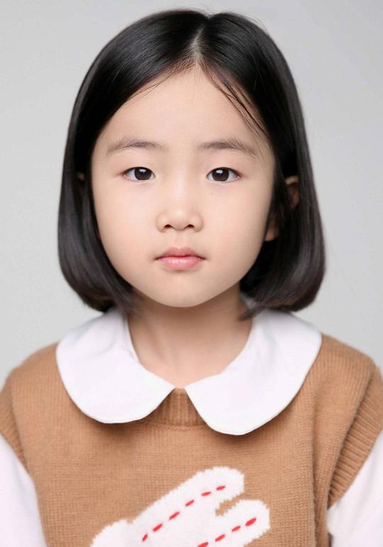 樸知玧 Ji-yoon Park