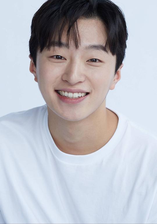 鄭容柱 Yong-ju Jung