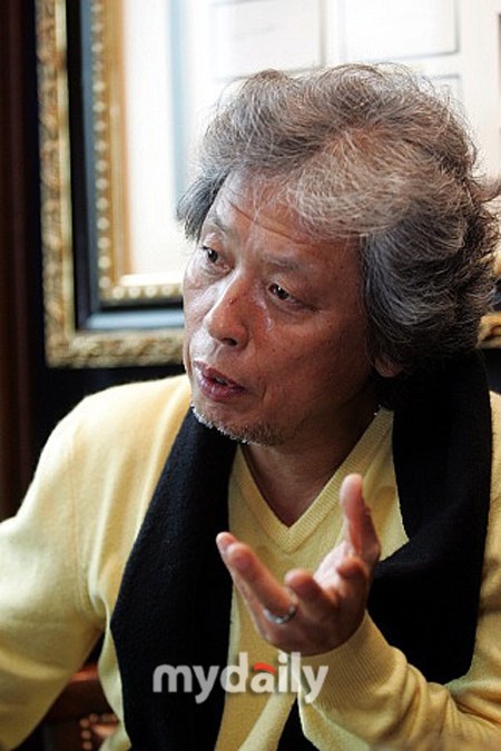 鄭乙永 Eul-yeong Jeong