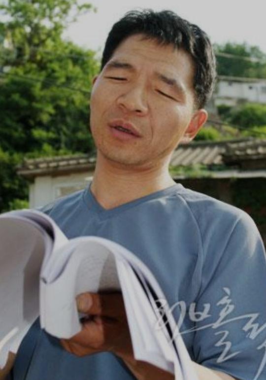 李健俊 Gun Joon Lee