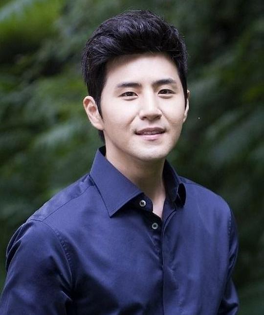 張熙雄 Hee-woong Jang