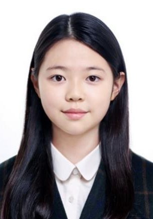 嚴書賢 Seo-hyun Eom