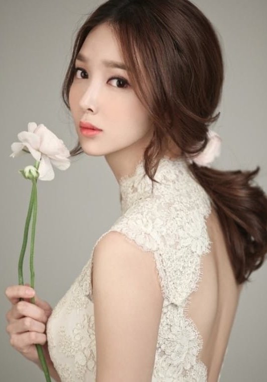 宋彩鱗 Song Chae Rin