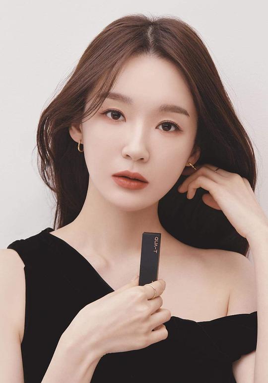 姜敏京 Kang Min-Kyung