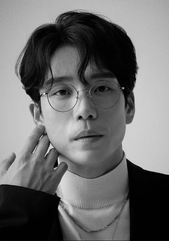 李昶旻 Lee Chang Min