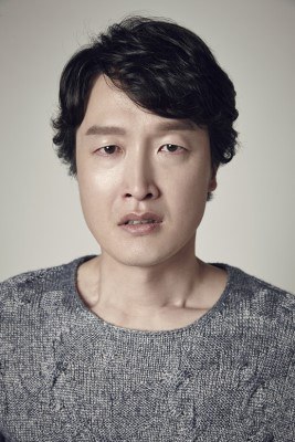 崔秉默 Byung-mo Choi