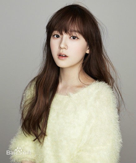 尹芮珠 Yoon YeJoo