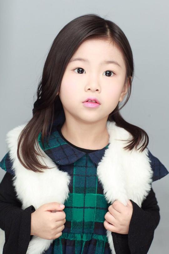 李孝菲 Hyo-bi  Lee