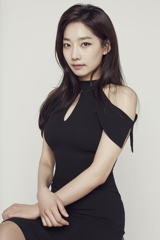 宋宥弦 Song Yoo-hyun