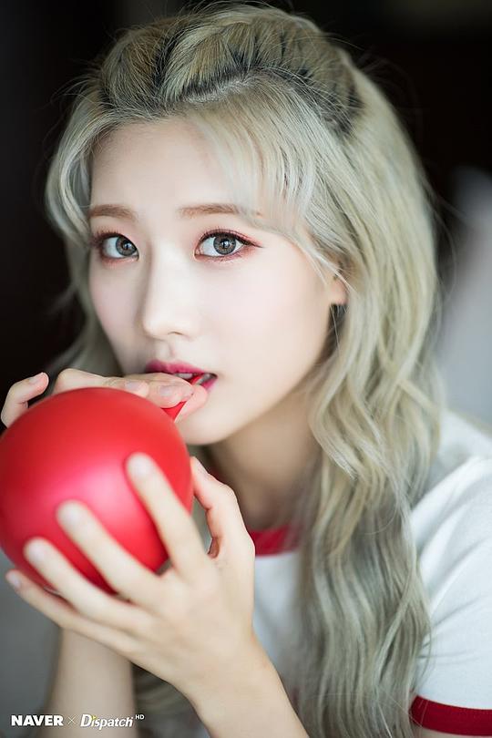 金定恩 Kim Lip