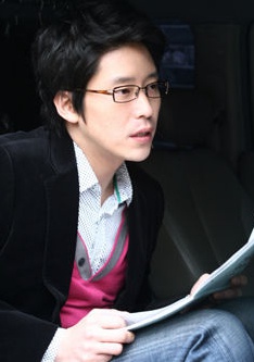 嚴基俊 Ki-joon Um