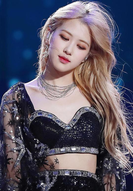 樸彩英 Roseanne Park