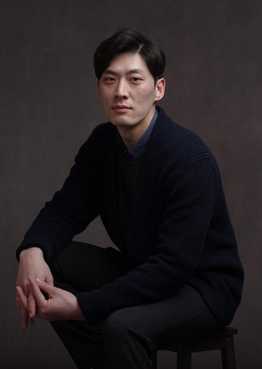 白鍾煥 Jong-hwan Baek