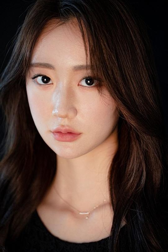 崔秀真 Su-jin Choi