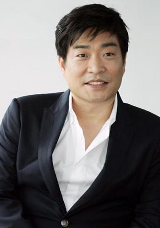 孫賢周 Hyun-joo Son