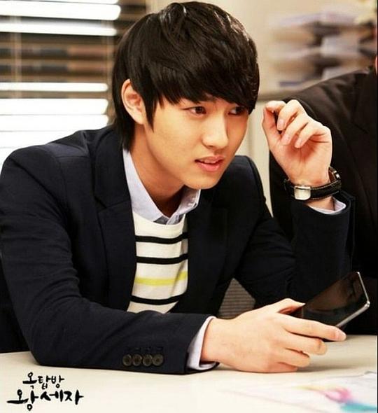 李泰利 Tae-ri Lee