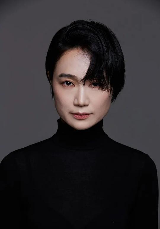 崔熙真 Choi Hee Jin