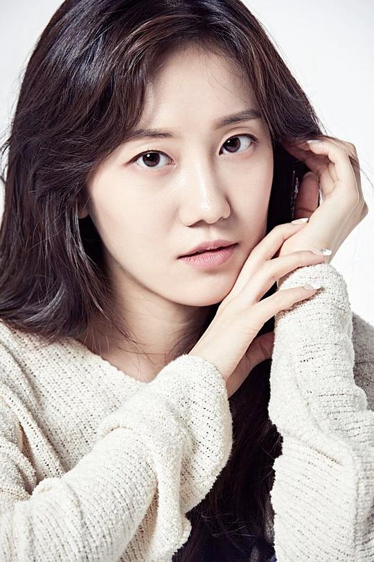 鄭敏兒 Min-a Jeong