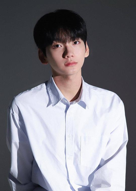 廉敏赫 Min-Hyuk Yeom