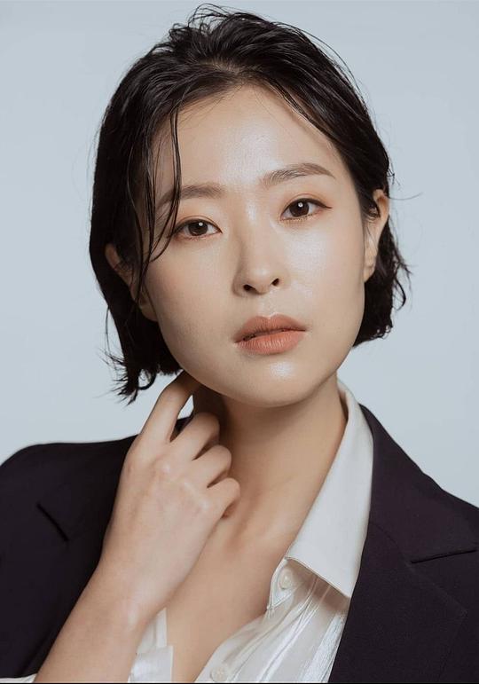 金秀暻 Kim Su Kyung