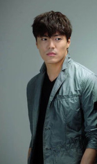 李載允 Jae-yoon Lee