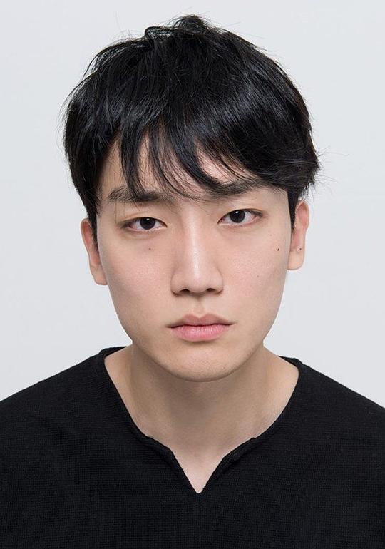 金根夏 Kun-ha Kim