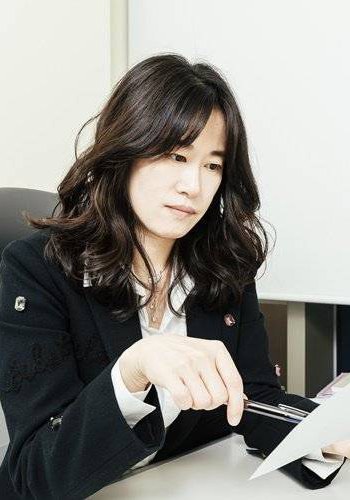 鄭熙善 Hee-sun Jung