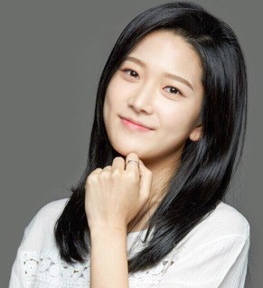 餘賢珠 Hyun-joo Yoo