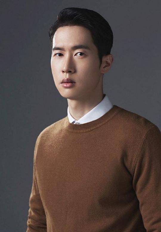 柳起山 Ki-san Ryu