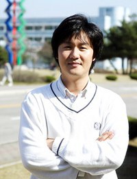 鄭容真 Yong-jin Jeong