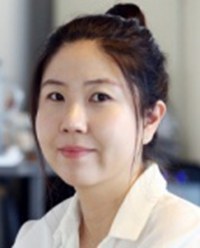 房秀吟 Soo-in Bang